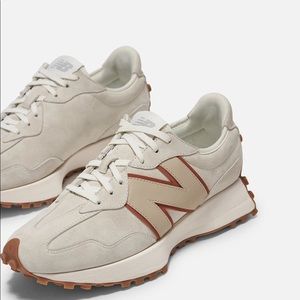 Bandier x New Balance Shoes 327